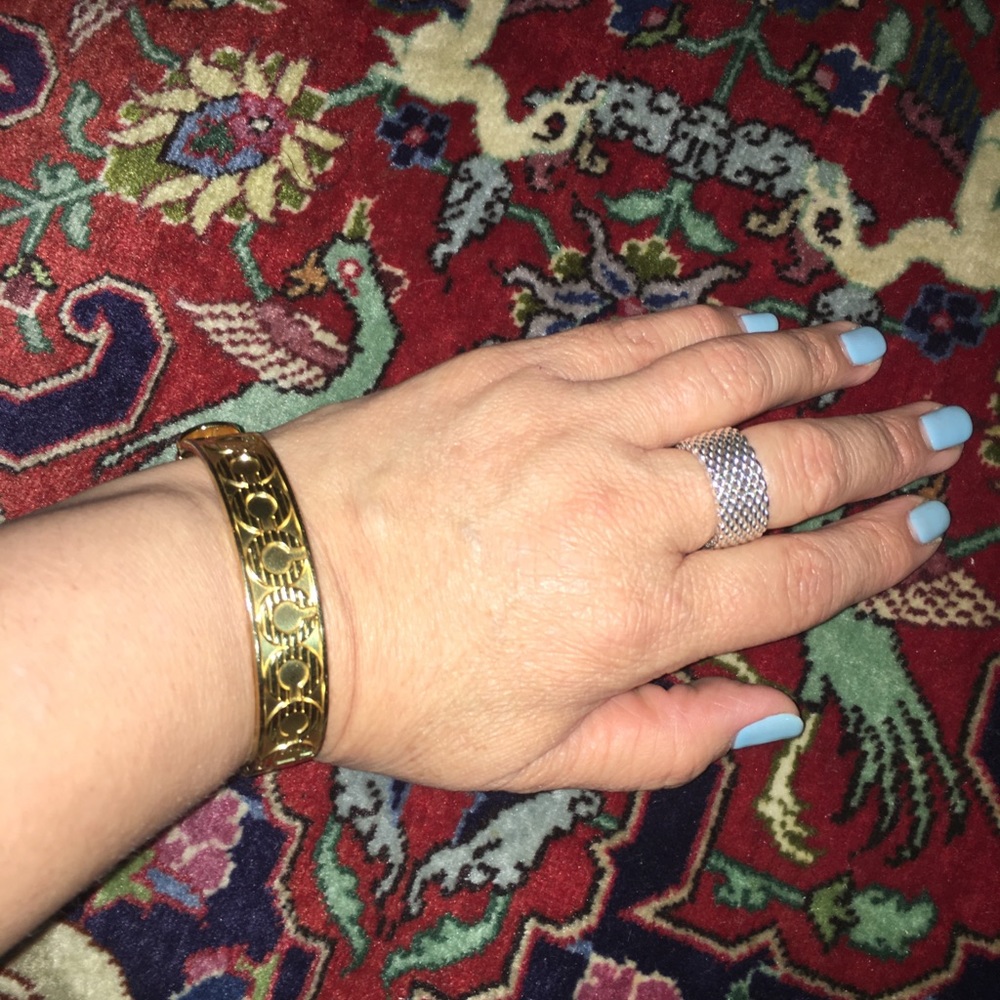 Coach signature🔥 C 🔥 Bangle Gold tone Bracelet